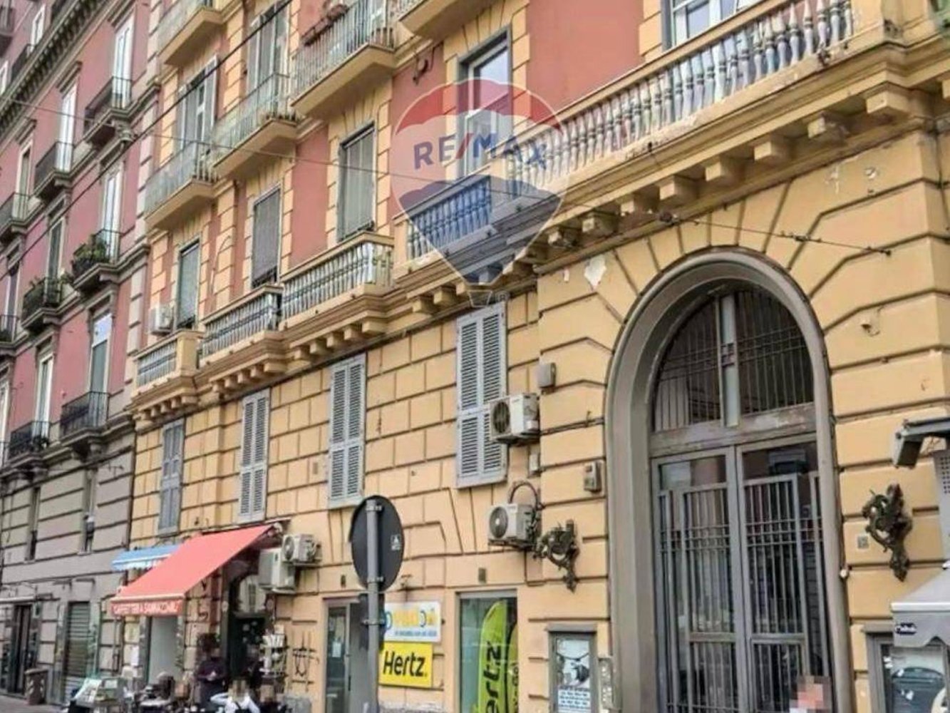 2 bedrooms Apartment in Naples, Italy No. 54506