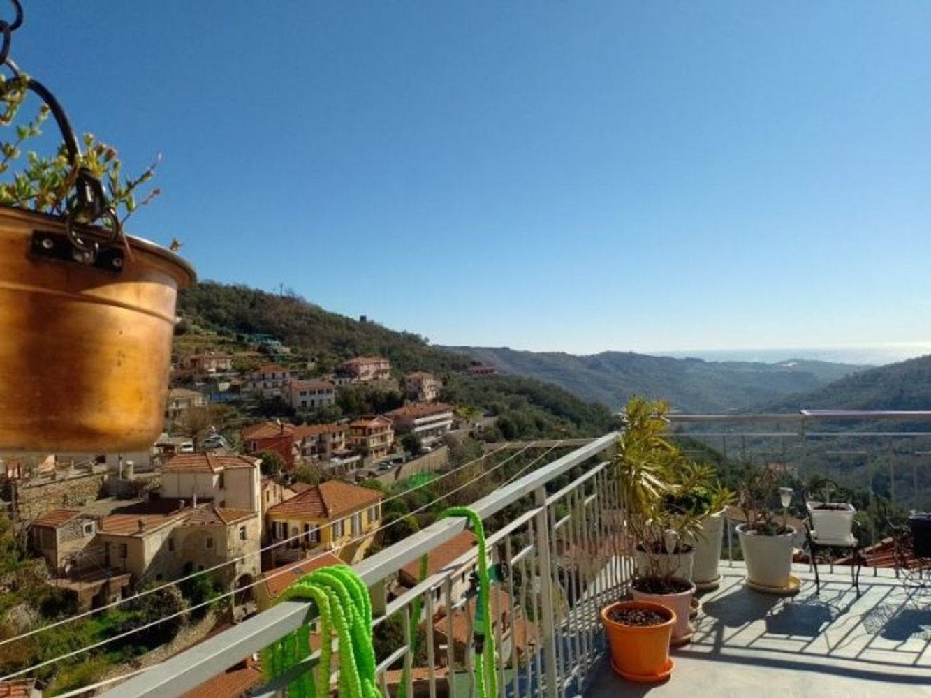 Дом с 7 комнатами в Пьетрабруна, Италия № 133940