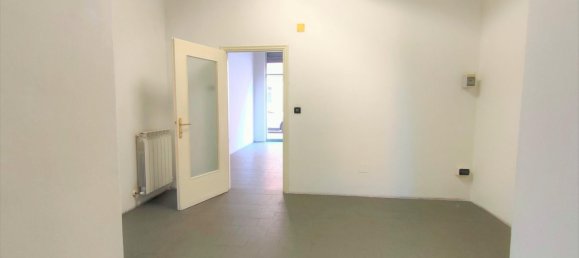 Imóvel comercial em Piacenza, Italy 65 m² N.º 71324 7