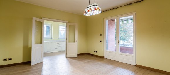 8 bedrooms Villa in Carmagnola, Italy No. 333503 4