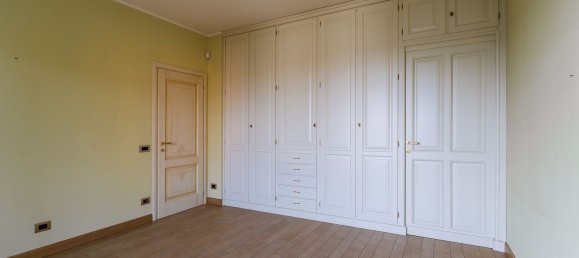 8 bedrooms Villa in Carmagnola, Italy No. 333503 16