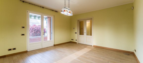 8 bedrooms Villa in Carmagnola, Italy No. 333503 2