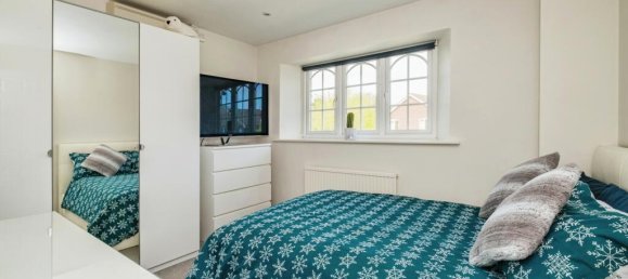 5 bedrooms House in Bagshot, United Kingdom No. 10414 40