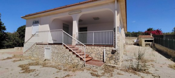 Casa de 4 dormitorios en Licata, Italy No. 262401 2