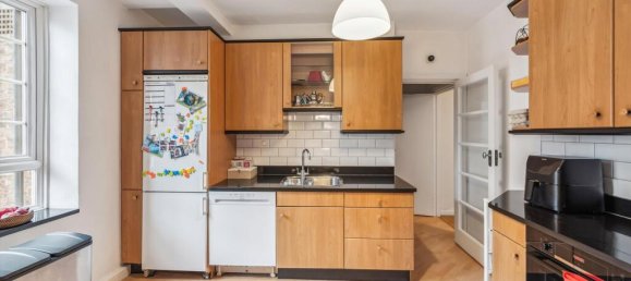 3 bedrooms Apartment in London, United Kingdom No. 6925 6