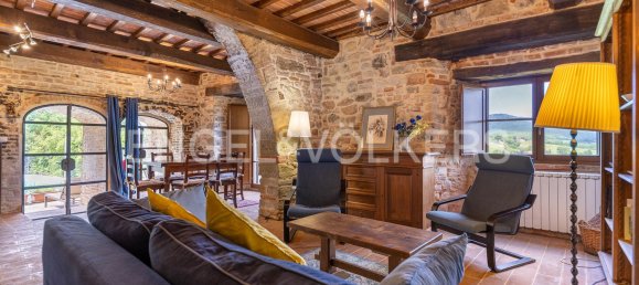 12 bedrooms Building in Piegaro, Italy No. 105848 16