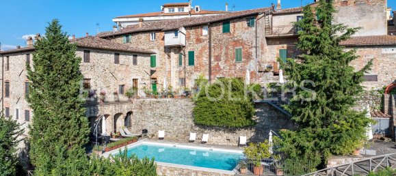 12 bedrooms Building in Piegaro, Italy No. 105848 11