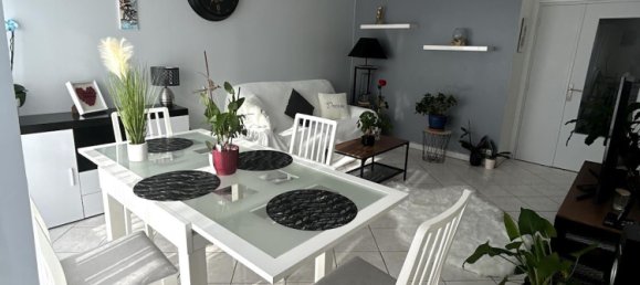 Apartamento de 2 dormitorios en Franconville, France No. 296442 6