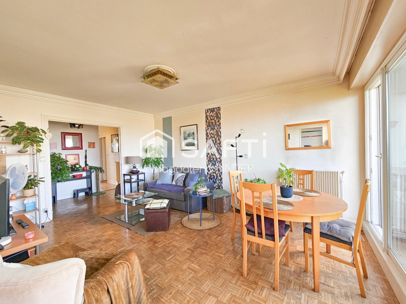 3 bedrooms Apartment in Viry-Chatillon, France No. 335002