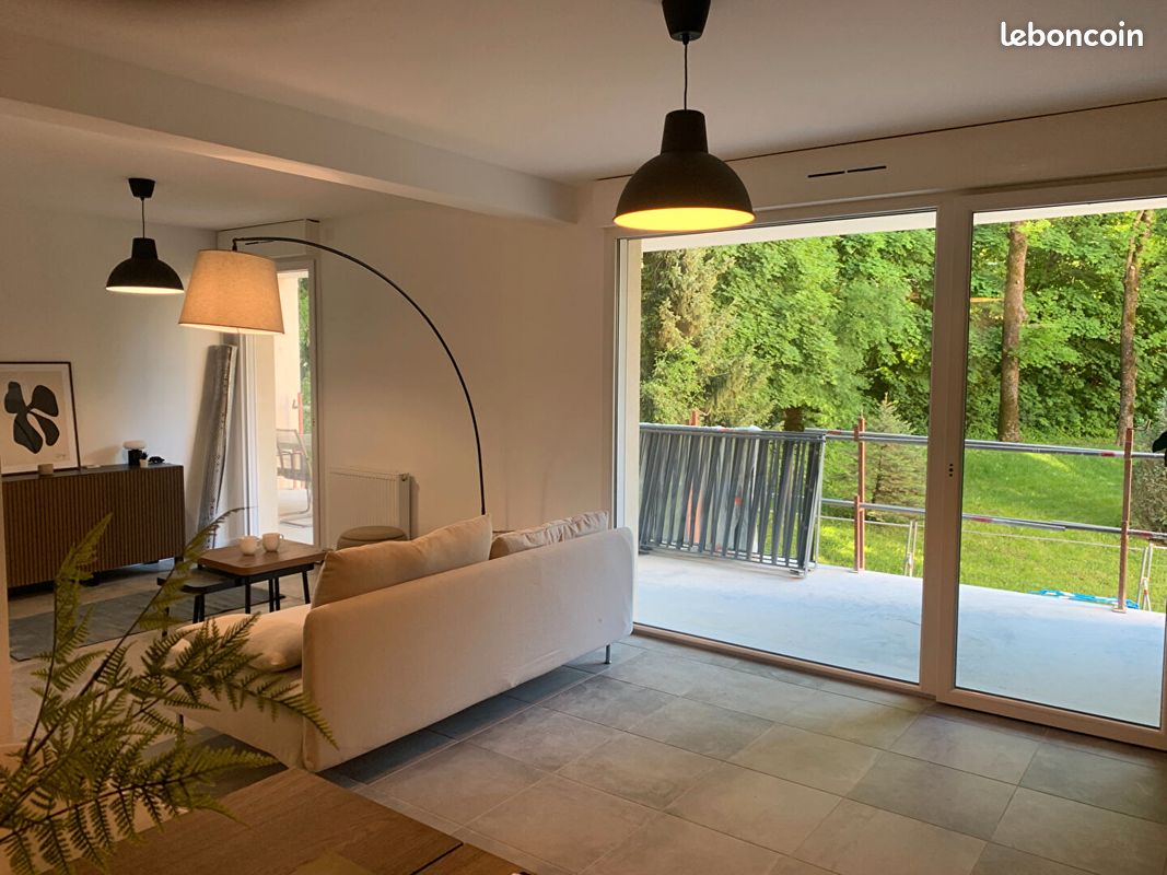 Apartamento de 2 dormitorios en Gap, France No. 339841