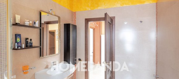 Квартира с 4 комнатами в Авелла, Италия № 346710 47