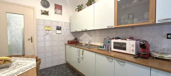 2 bedrooms Apartment in Genoa, Italy No. 291768 9