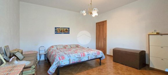 7 rooms House in Gualdo Cattaneo, Italy No. 161401 17