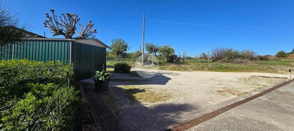 7 rooms House in Gualdo Cattaneo, Italy No. 161401 4