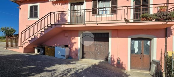 7 rooms House in Gualdo Cattaneo, Italy No. 161401 40