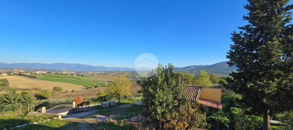7 rooms House in Gualdo Cattaneo, Italy No. 161401 41