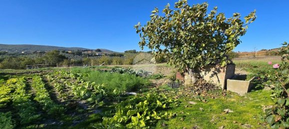 7 rooms House in Gualdo Cattaneo, Italy No. 161401 2