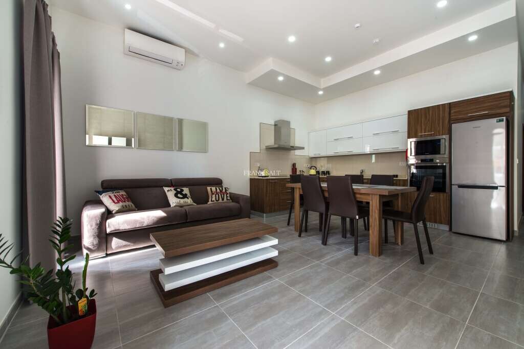 Квартира с 2 спальнями в Слима, Мальта № 6908