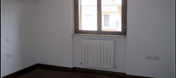 6 rooms House in Perugia, Italy No. 73193 5