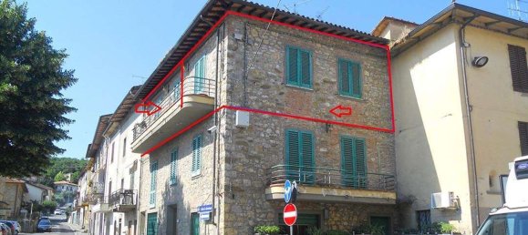 7-salle Appartement à Bucine, Italy No. 200027 2