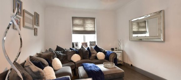 2 bedrooms House in Essex, United Kingdom No. 4142 4