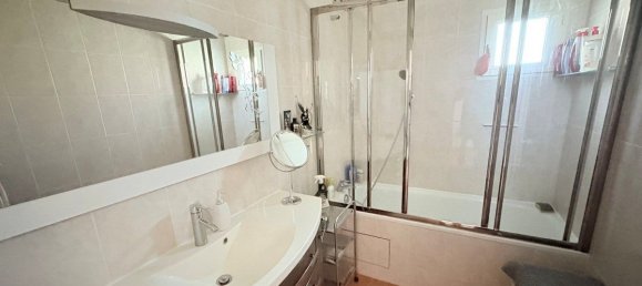 3 bedrooms House in Dreux, France No. 322901 7