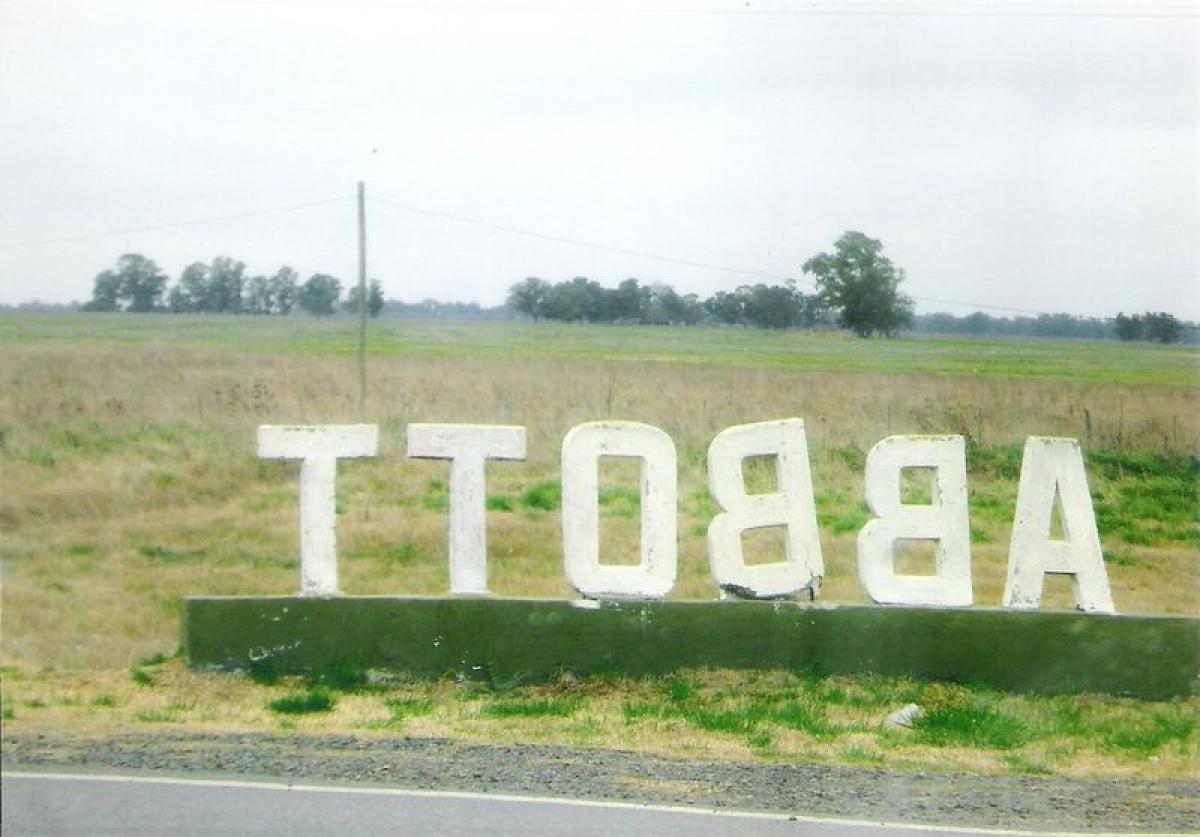  Land in Campo Creado, Argentina No. 119056