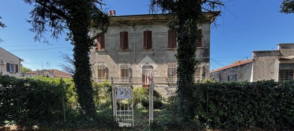 2 bedrooms Villa in Pegognaga, Italy No. 355074 3