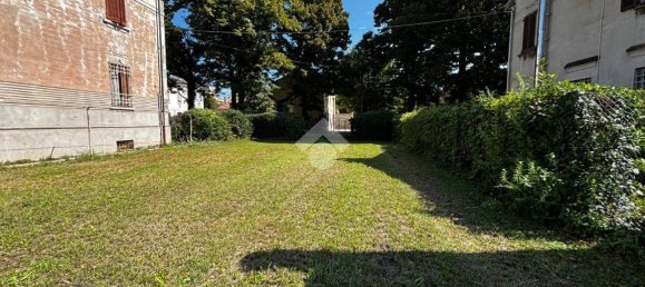 2 bedrooms Villa in Pegognaga, Italy No. 355074 8