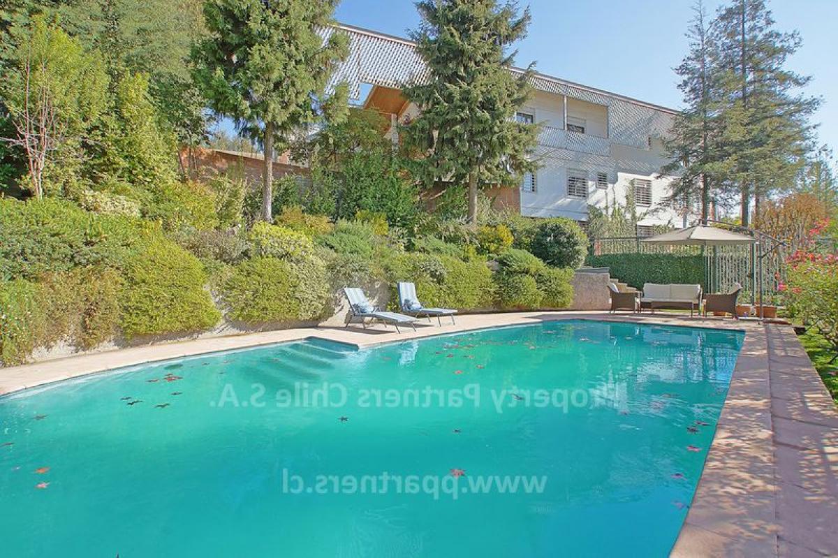 5 bedrooms House in Santiago, Chile No. 5460