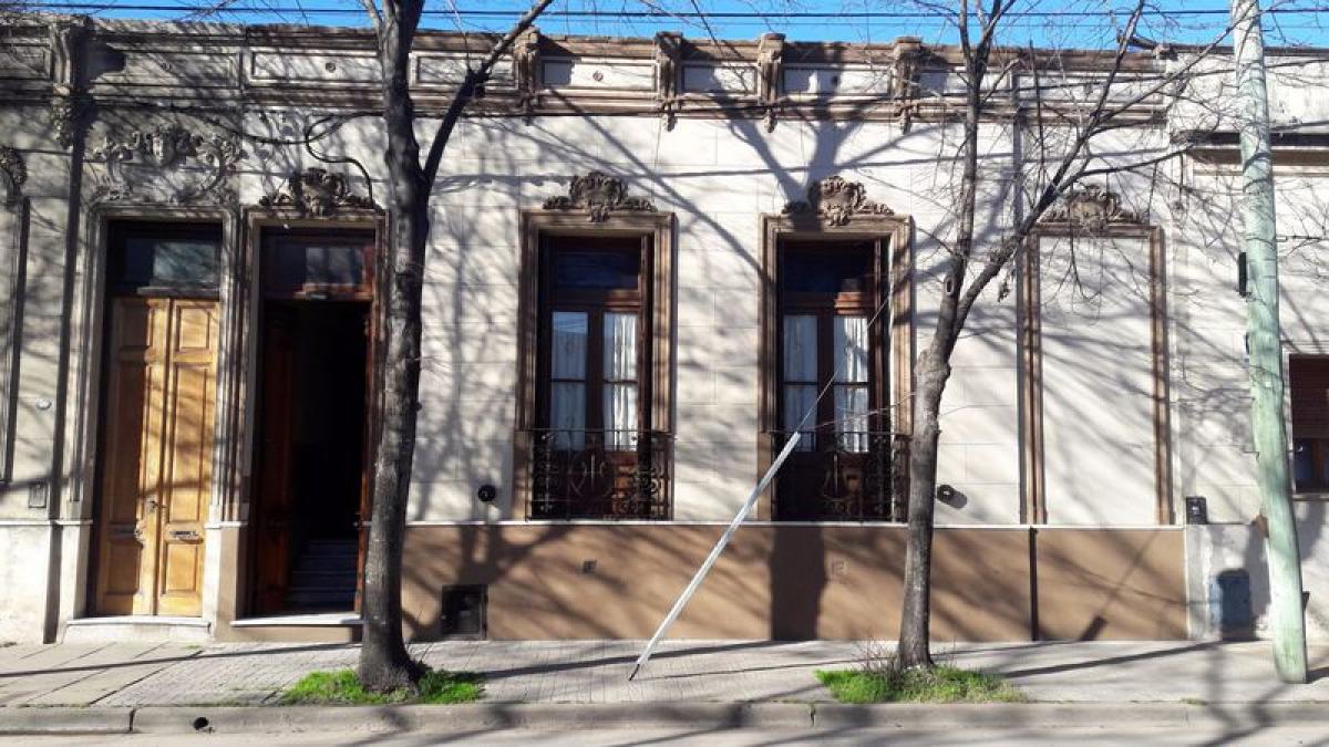 3 bedrooms House in Buenos Aires, Argentina No. 84800