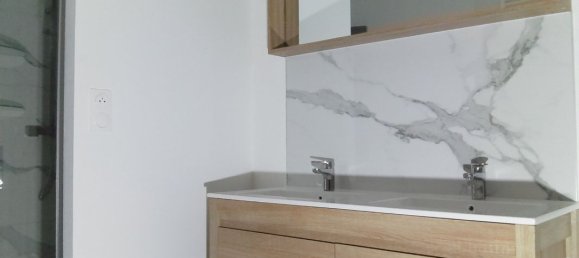 Casa de 3 dormitorios en Noeux-les-Mines, France No. 161259 3