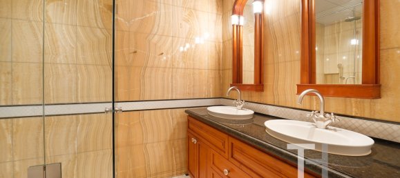 2 bedrooms Apartment in Burj Khalifa, UAE No. 28521 7