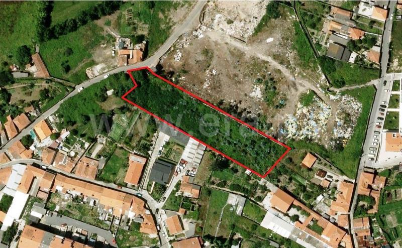 Terrain à Vila Nova de Gaia, Portugal 2600m² No. 333878