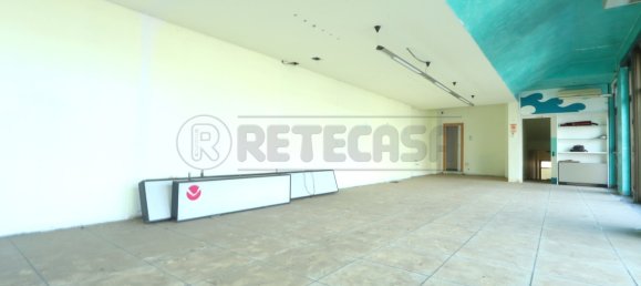 Gewerbliche Immobilie in Vicenza, Italy 410m², Nr. 283804 4