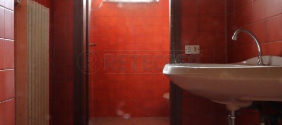 Gewerbliche Immobilie in Vicenza, Italy 410m², Nr. 283804 6