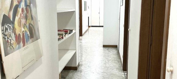 190m² Office in Milan, Italy No. 248021 18