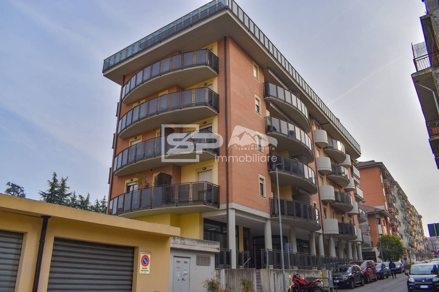 100m² Commercial property in Rivoli, Italy No. 361693