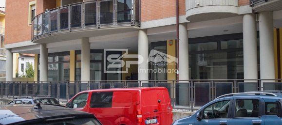100m² Commercial property in Rivoli, Italy No. 361693 2