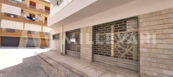 2 rooms Commercial property in Pozzallo, Italy No. 271513 2