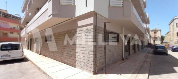 2 rooms Commercial property in Pozzallo, Italy No. 271513 3