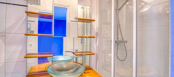 4 bedrooms Apartment in Versailles, France No. 291789 10