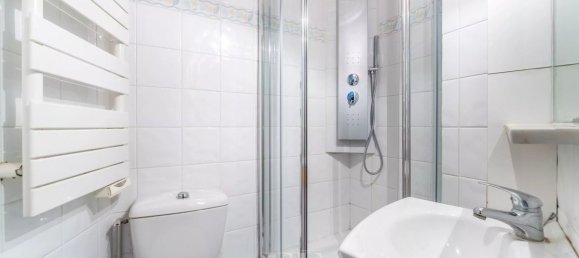 3 bedrooms Apartment in Paris, France No. 186847 11