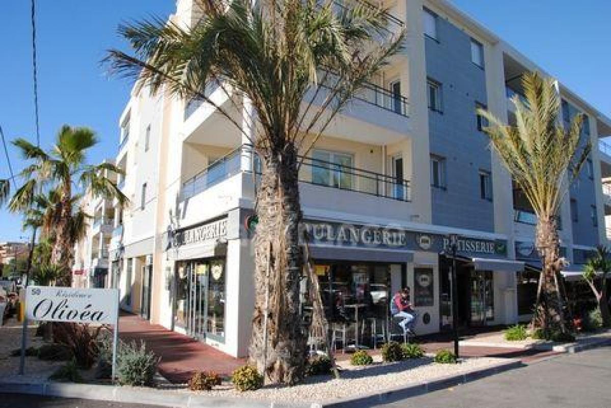 Bureau à Antibes, France 93m² No. 18282