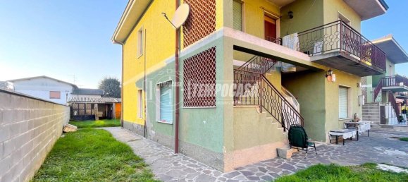 2 Schlafzimmer Wohnung in Zelo Buon Persico, Italy, Nr. 59390 25