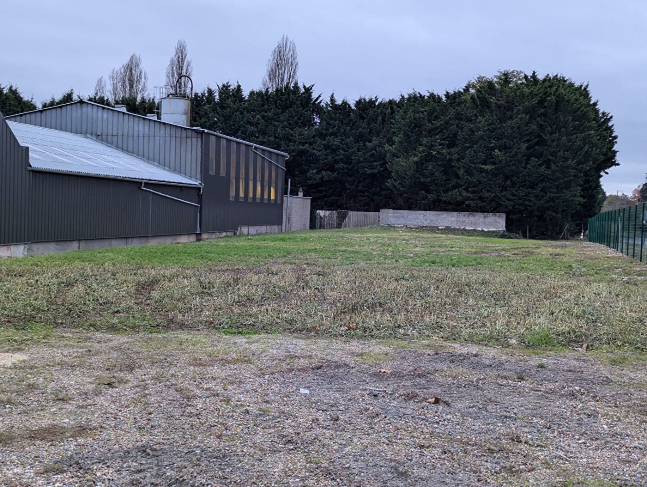  Land in Chisseaux, France No. 157823