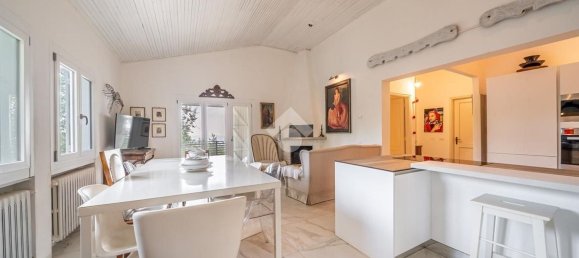 5 rooms Villa in Viano, Italy No. 278867 4