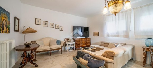 5 rooms Villa in Viano, Italy No. 278867 16