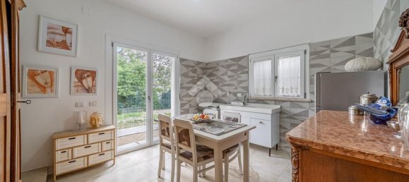 5 rooms Villa in Viano, Italy No. 278867 13