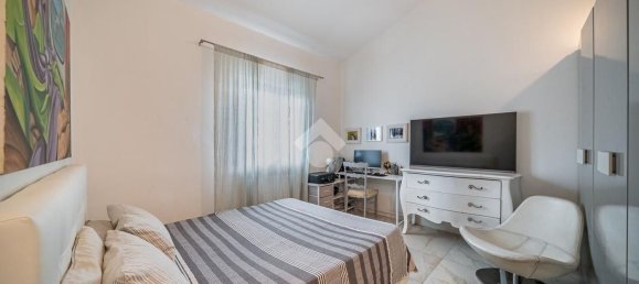 5 rooms Villa in Viano, Italy No. 278867 8